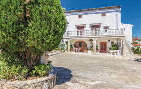  Two-Bedroom Apartment in Porec  Пореч